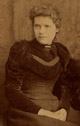 Elizabeth Capper in family picture - larger