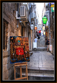 Gasse in der Altstadt, Dubrovnik / Narrow street in the old town, Dubrovnik