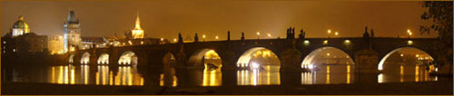 Anklicken zum Vergrößern / Click for larger picture. Prag/Prague Panorama 11.2005
