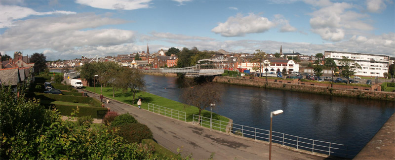 Town and river Panorama 1 14.9.04 Dumfries 
